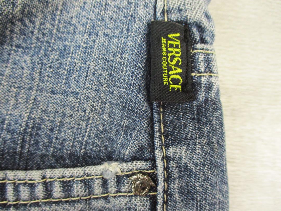 VERSACE ヴェルサーチ＜イタリア製・デニムハーフパンツ＞MP2148y