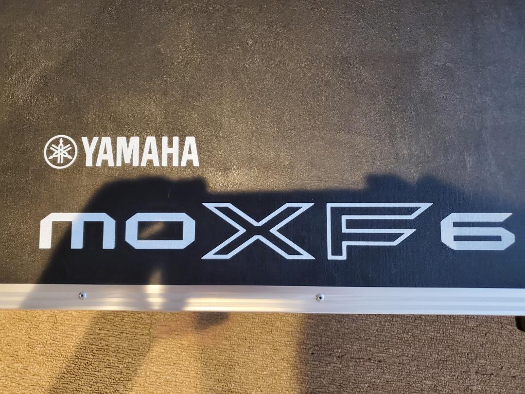 美品】シンセサイザー キーボード用ハードケース【YAMAHA moXF6