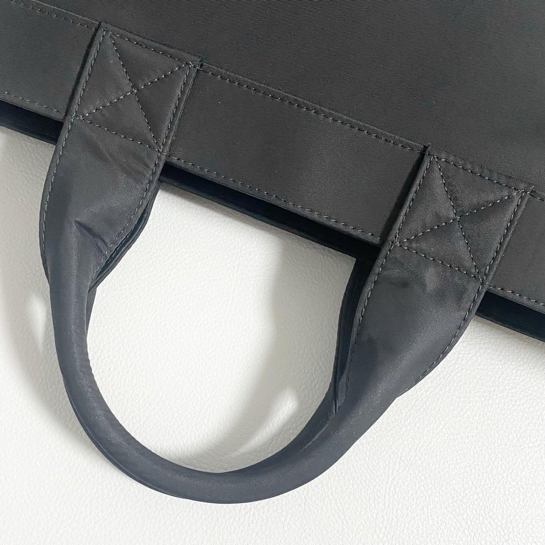 BURBERRY / アーティ ロゴトートバッグ ショルダーバッグ - メルカリ BURBERRY / アーティ ロゴトートバッグ ショルダーバッグ - メルカリ