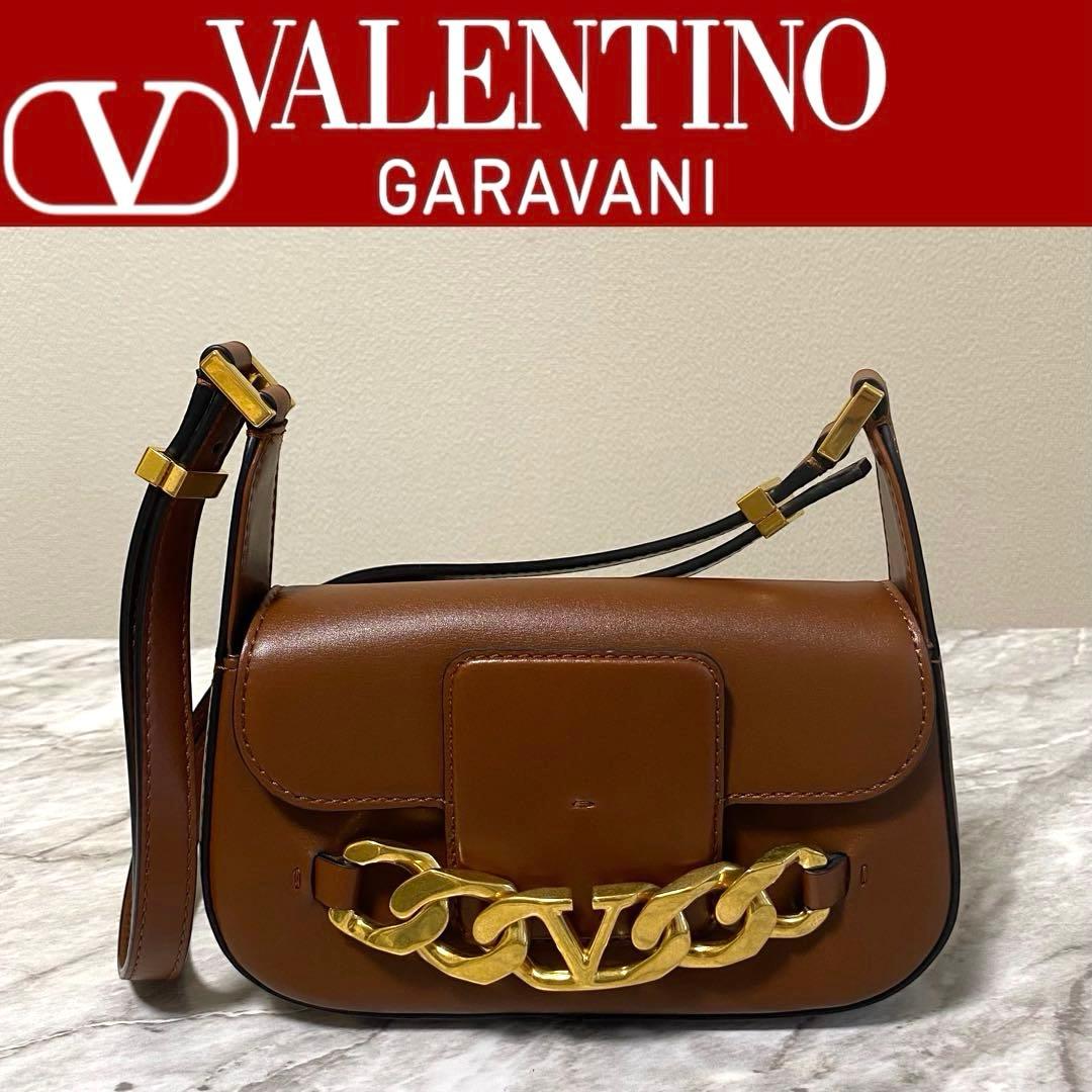 2239【新品 定価29.7】ヴァレンティノ☆ Vロゴレザーショルダーバッグ