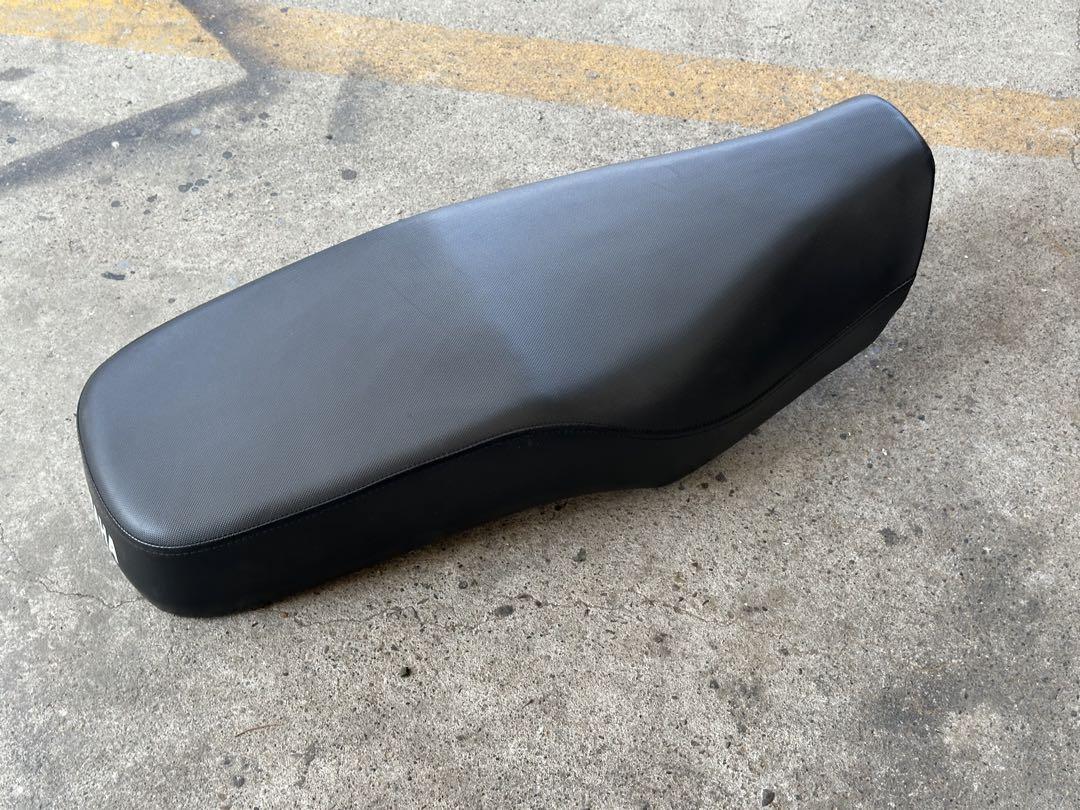 【純正美品】YAMAHA YB125SP 純正シート