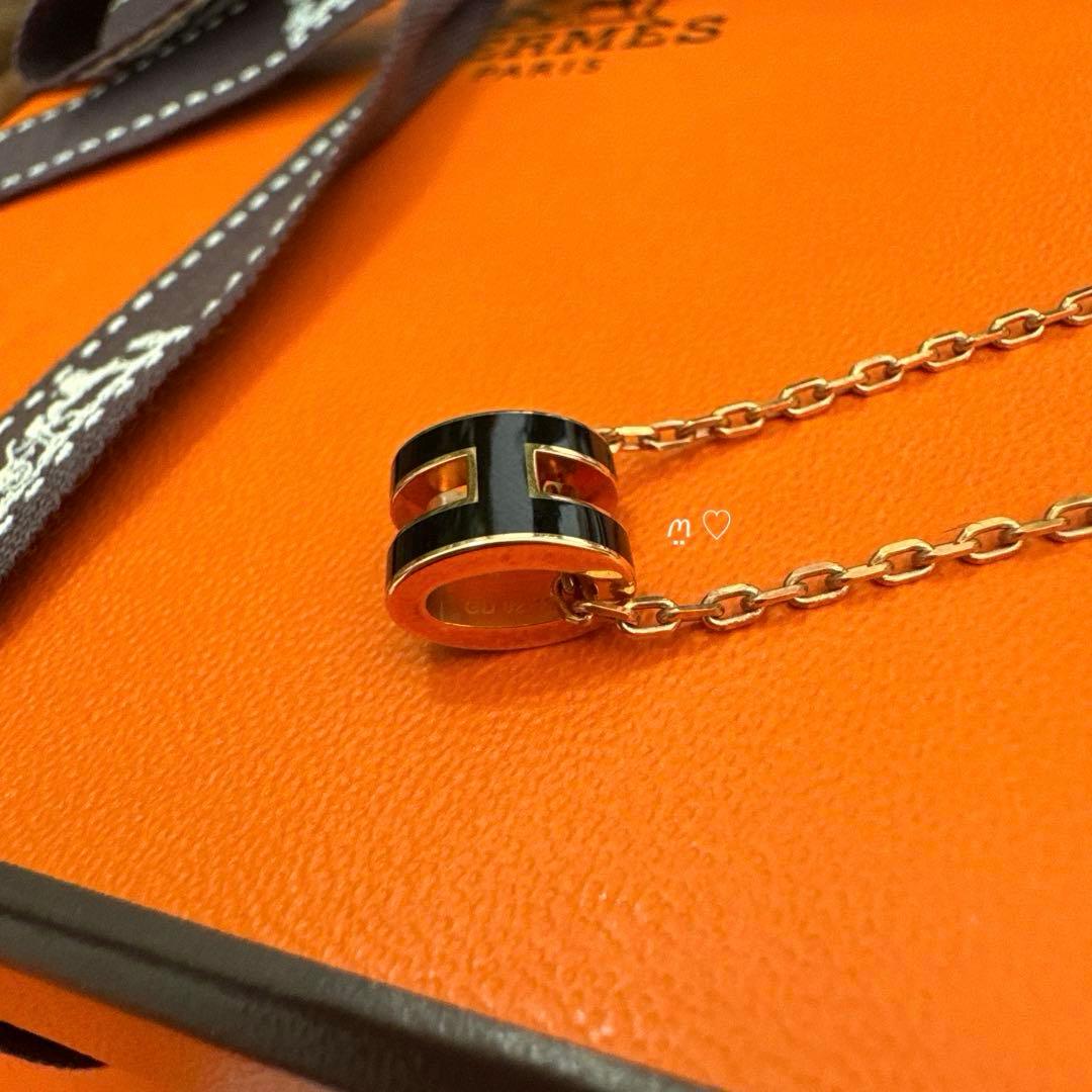 HERMESエルメス ポップアッシュミニネックレス ブラック/ローズ Hモチーフ HERMESエルメス ポップアッシュミニネックレス ブラック/ローズ Hモチーフ