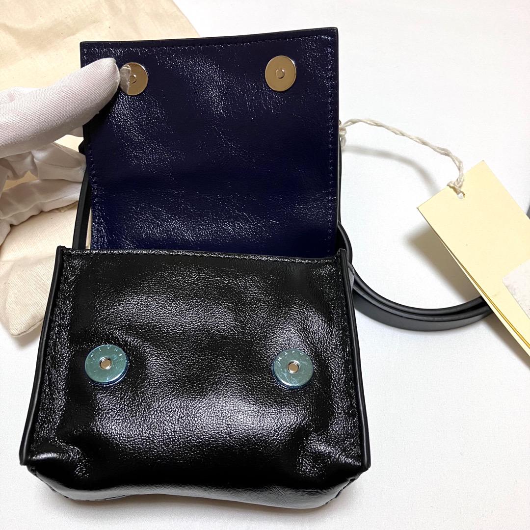 新品 23aw MARNI ショルダーバッグ 黒 紺 レザー 5584