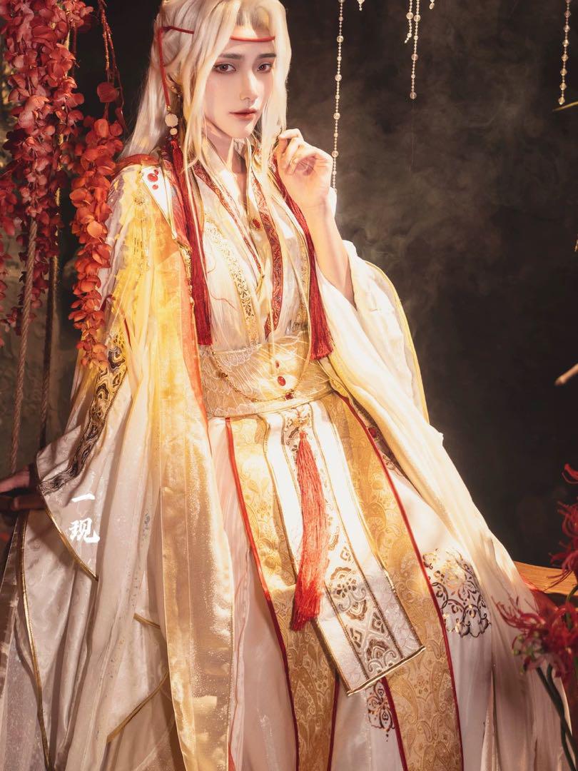 天官賜福，謝憐コスプレ（贅沢上品)自作です