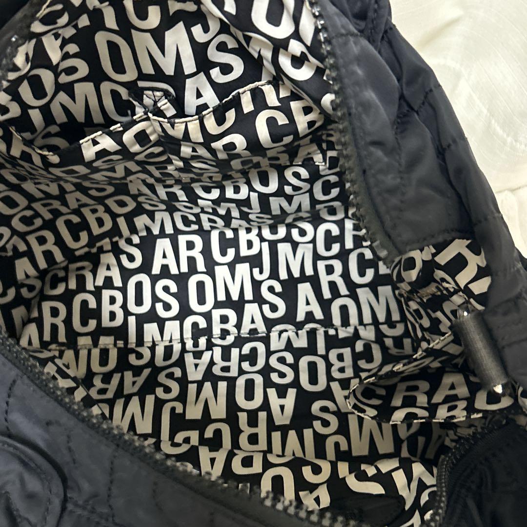MARC BY MARC JACOBS ブラックトートバッグ ロゴ　キルティング