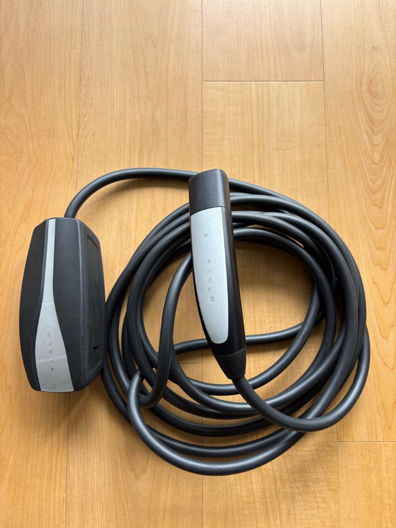 テスラ GEN2モバイルコネクター & SAE J1772変換アダプターセット
