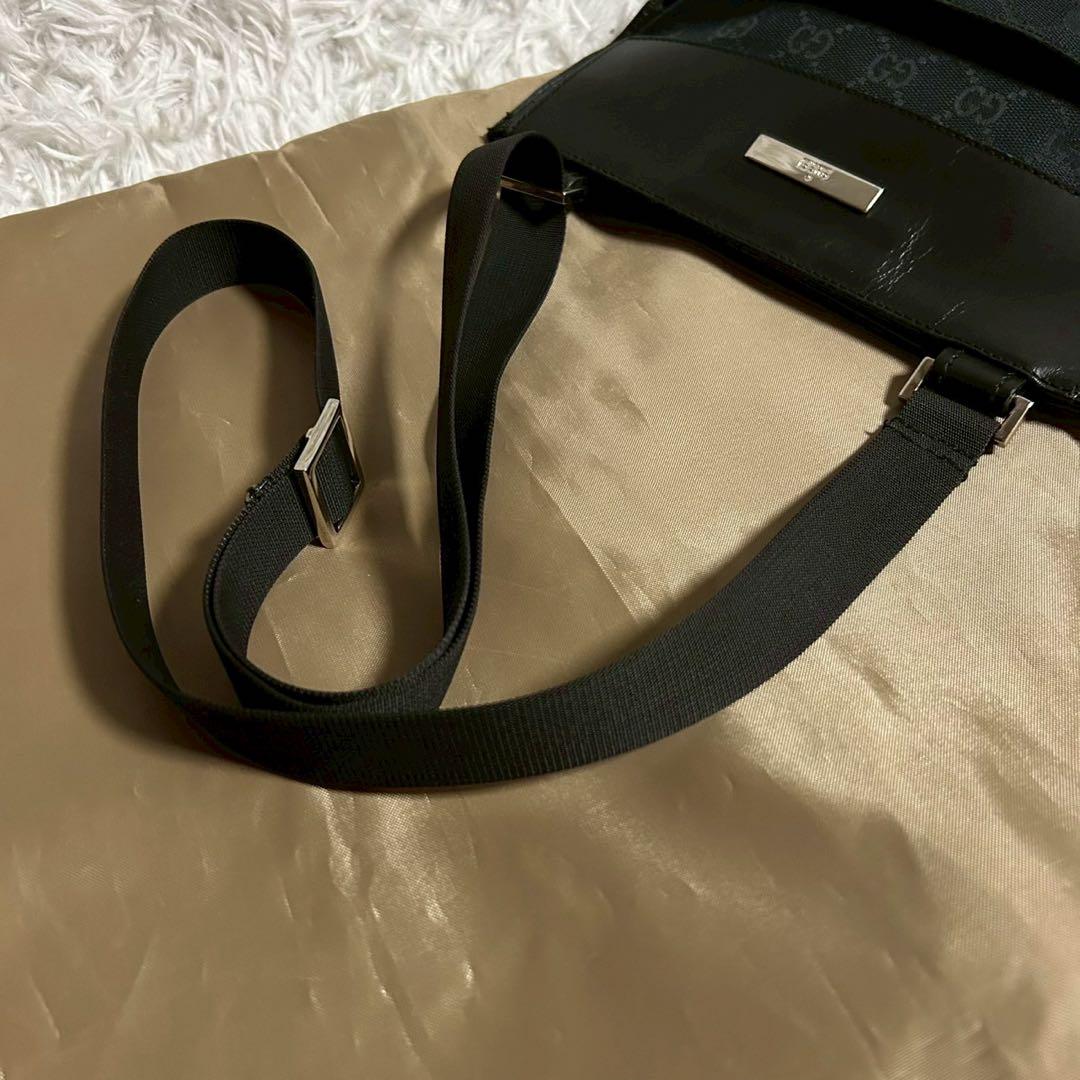 グッチ ショルダーバッグ