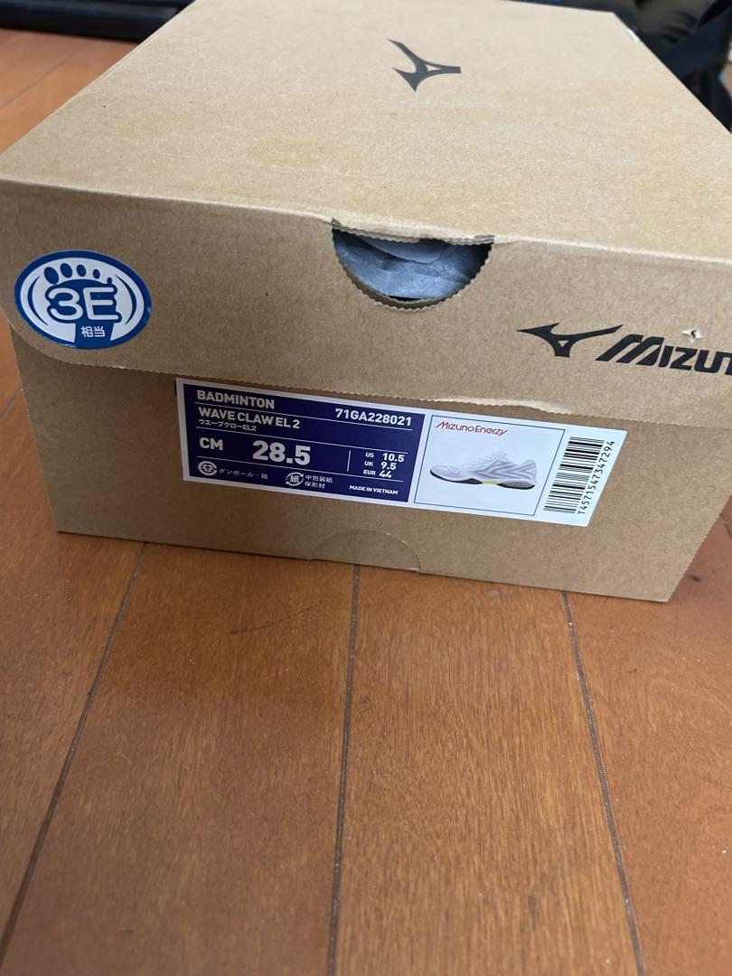 週末値下げ Mizuno バドミントンシューズ ウエーブクロー