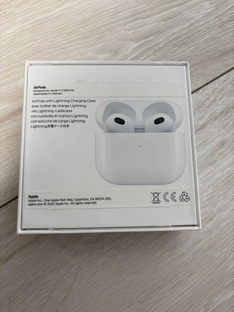 AirPods