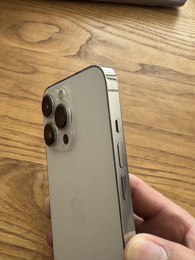 Apple iPhone 13 Pro シルバー 256GB