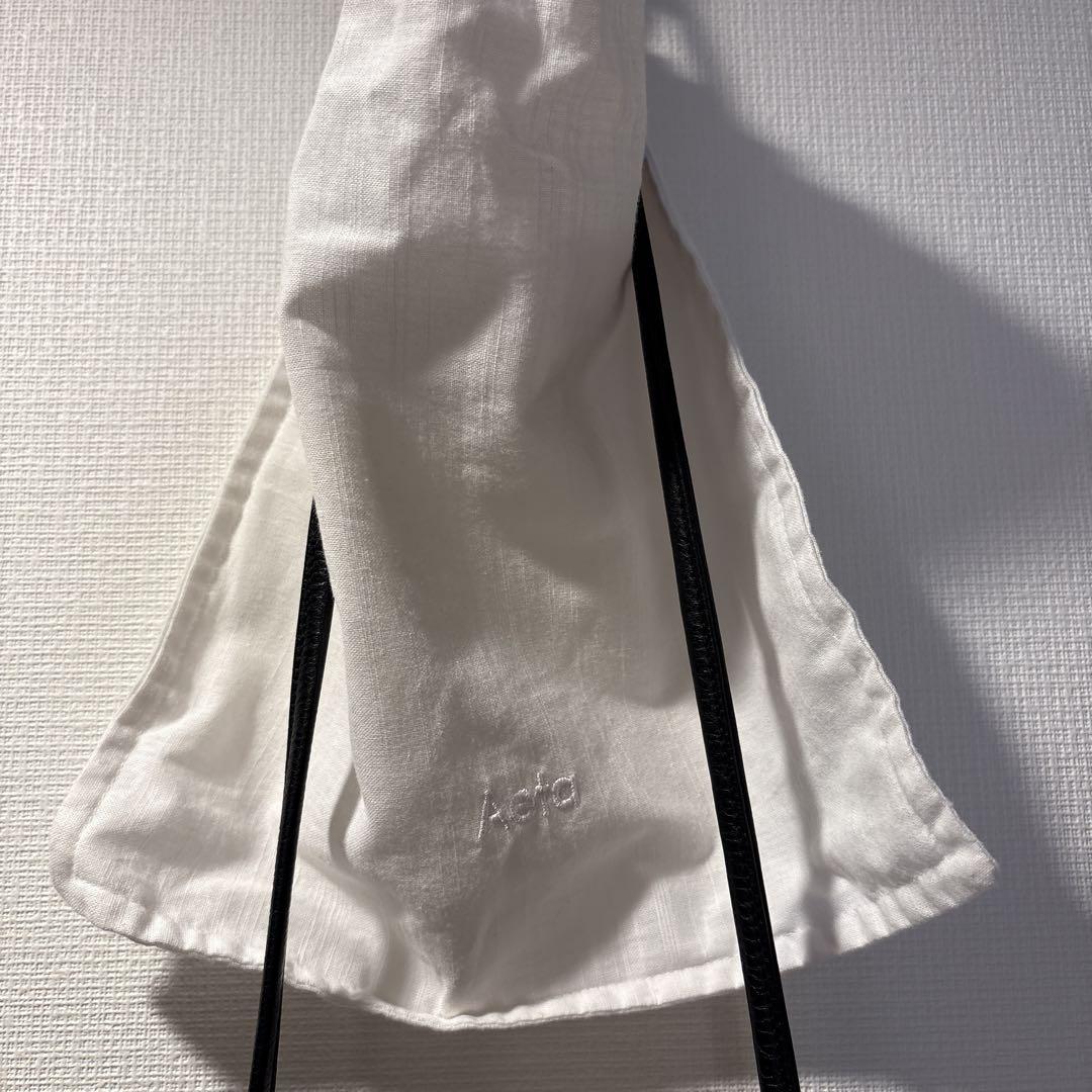 美品 アエタAeta ディアレザー ショルダーバッグ ポーチ 黒