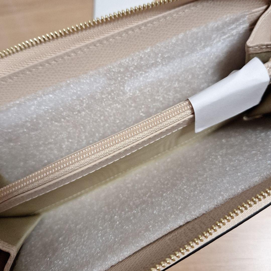 【値下げ】FURLA ベージュ レザー 長財布