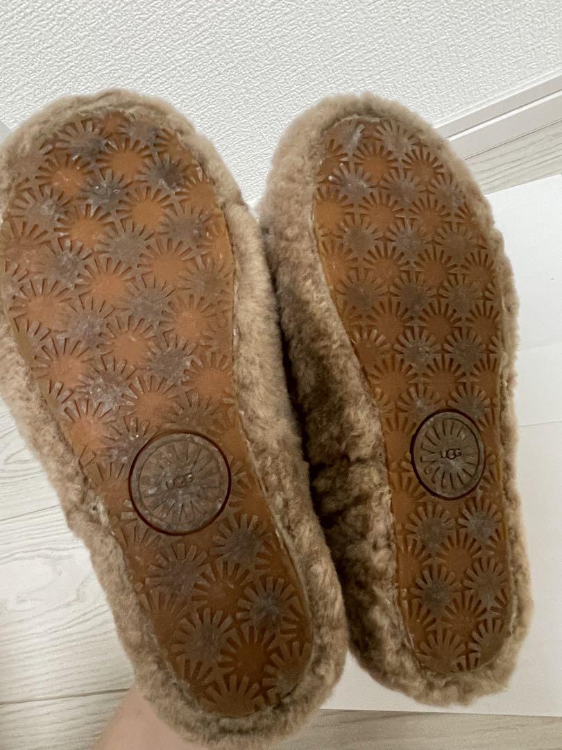 UGG アグ　ファーサンダル