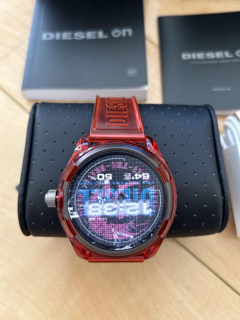 diesel dzt2019 スマートウォッチ