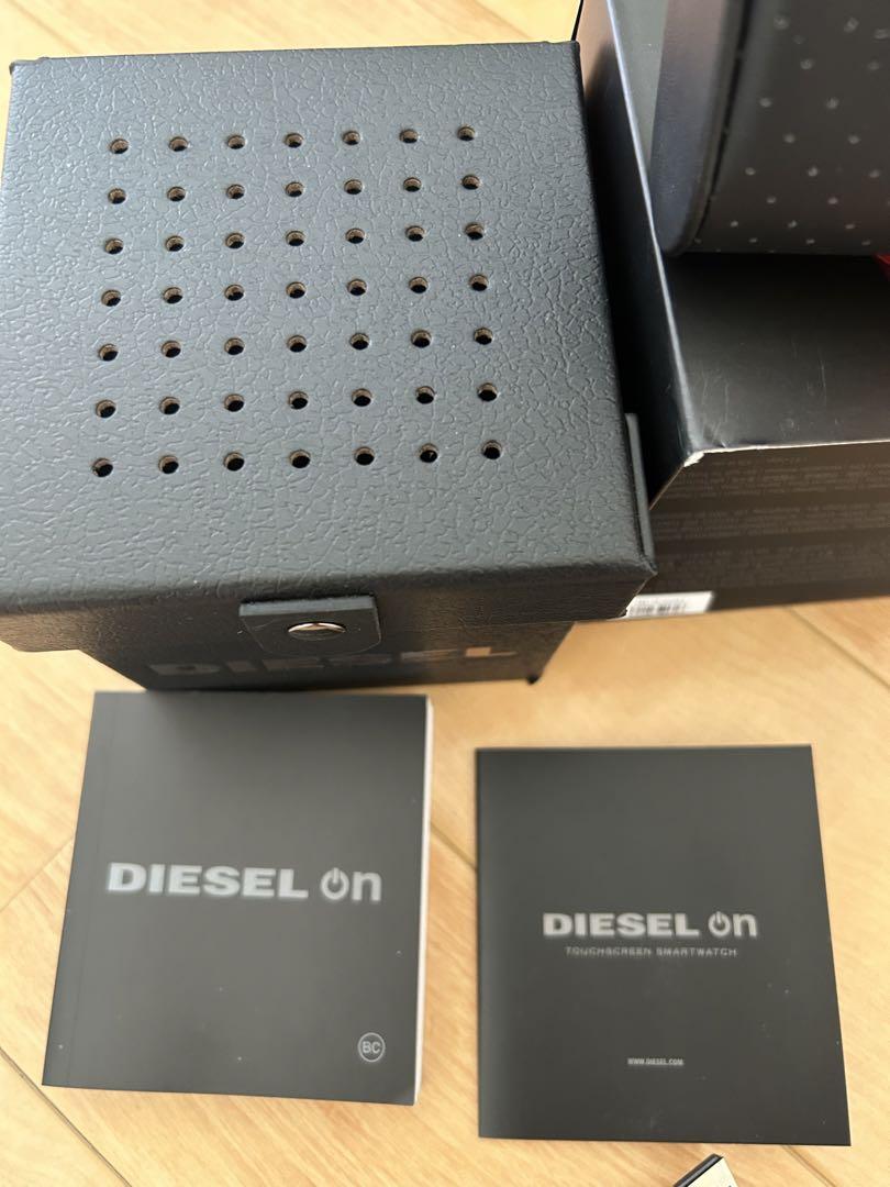 diesel dzt2019 スマートウォッチ