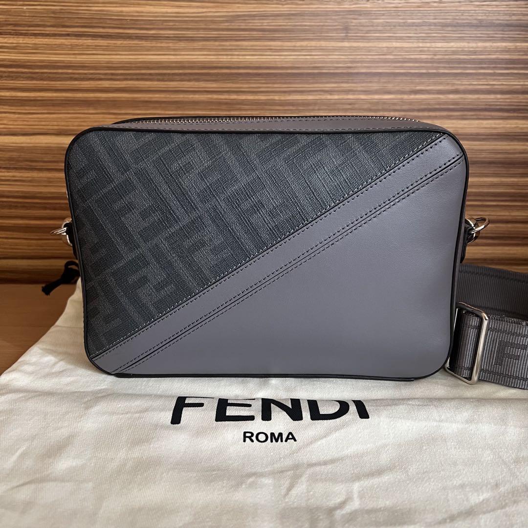 【即日発送】FENDI フェンディ　ショルダーバッグ　グレー