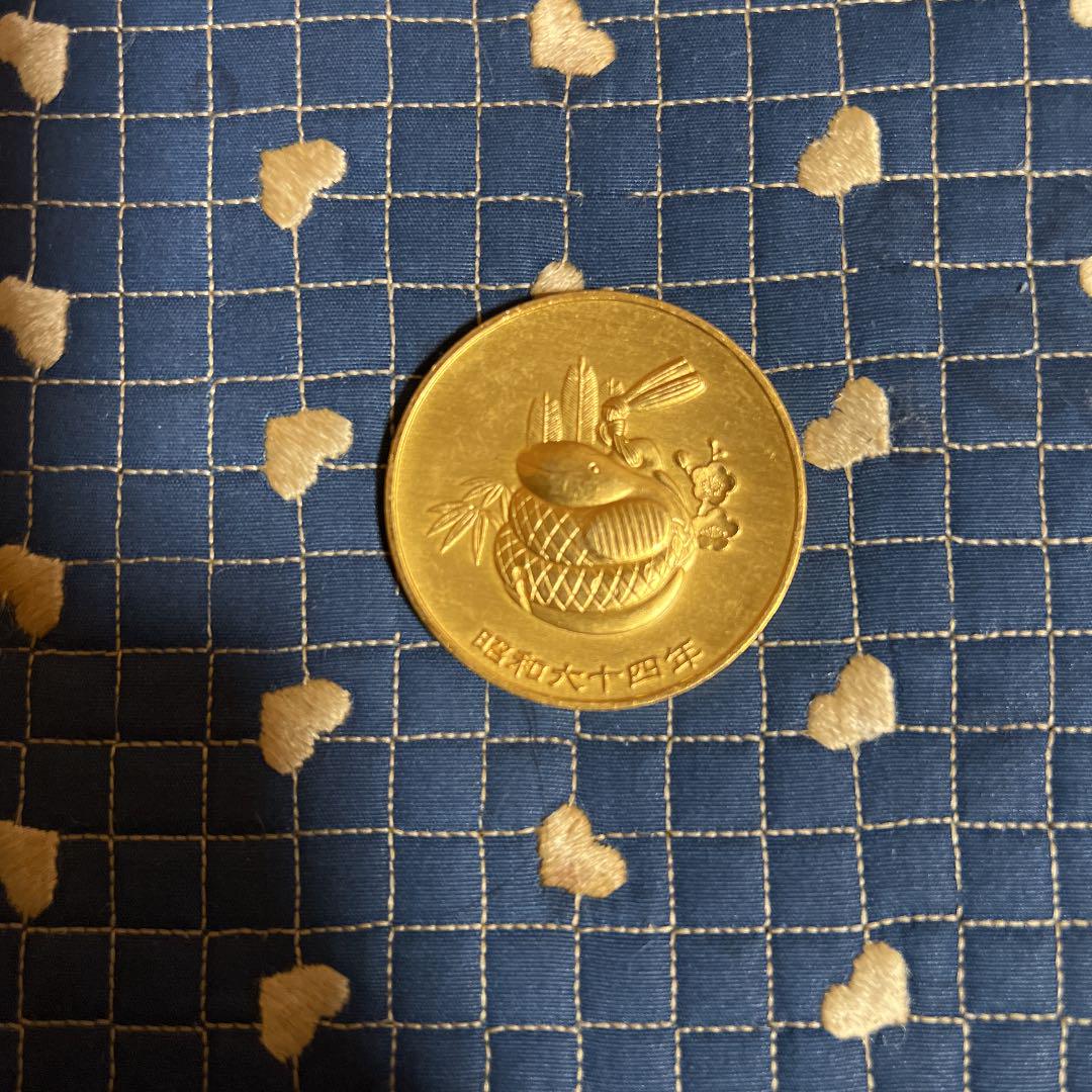 日本切手の記念メダルです