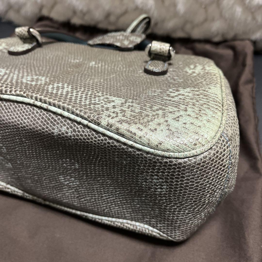 GUCCIグッチ レディロックハンドバッグ