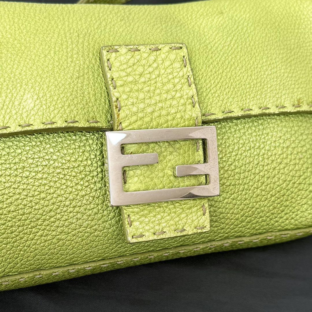 〈希少色〉FENDI マンマバケット セレリア ハンドバッグ ライムグリーン