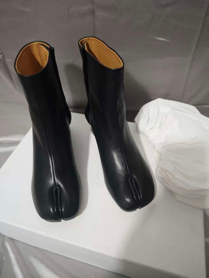 超美品メゾンマルジェラ足袋ブーツ37 タビブーツ 超美品メゾンマルジェラ足袋ブーツ37 タビブーツ