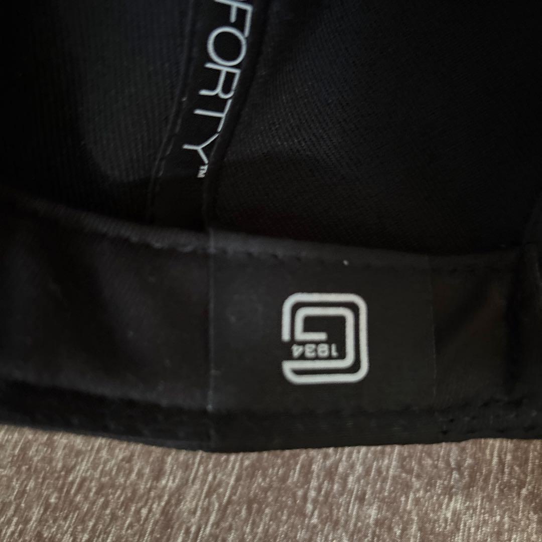 New Era 9FORTY ブラックTGロゴ キャップジャイアンツティファニー