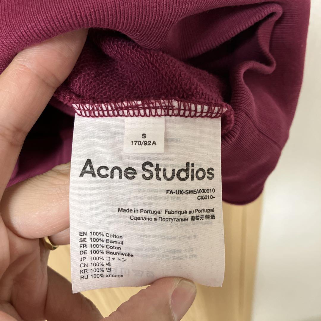 acne アクネストゥーディオ　メンズ　トレーナー