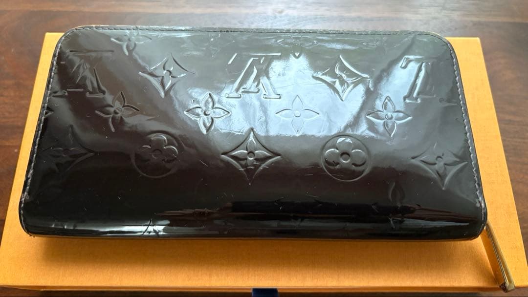 Louis Vuitton ヴェルニ長財布