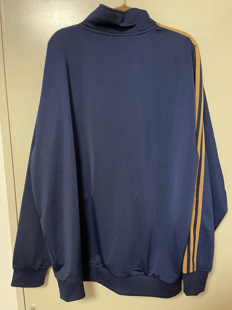 adidas オーバーサイズトラックトップ
