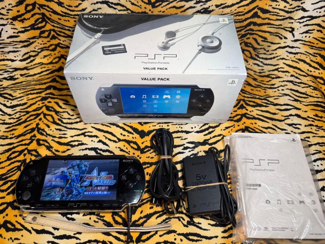ゲーム出来ます★　 psp1000 　ソフト　メモリーパック付き