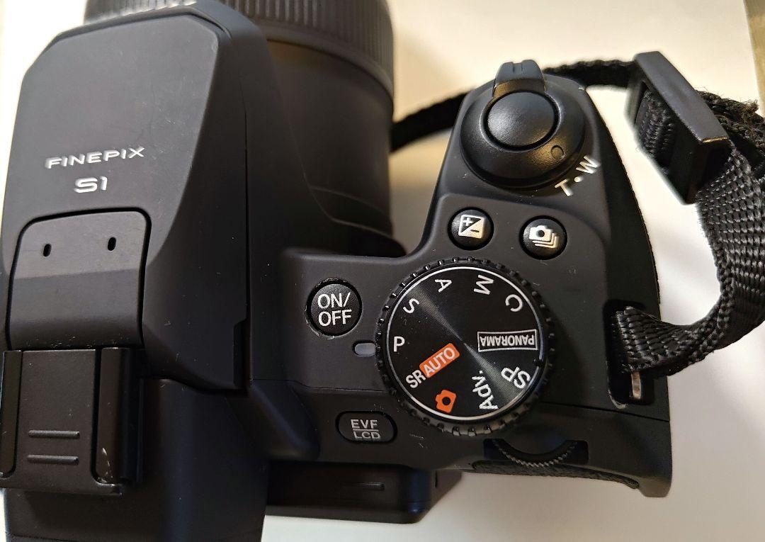 FUJIFILM FINEPIX S1 50倍ズームデジタルカメラ