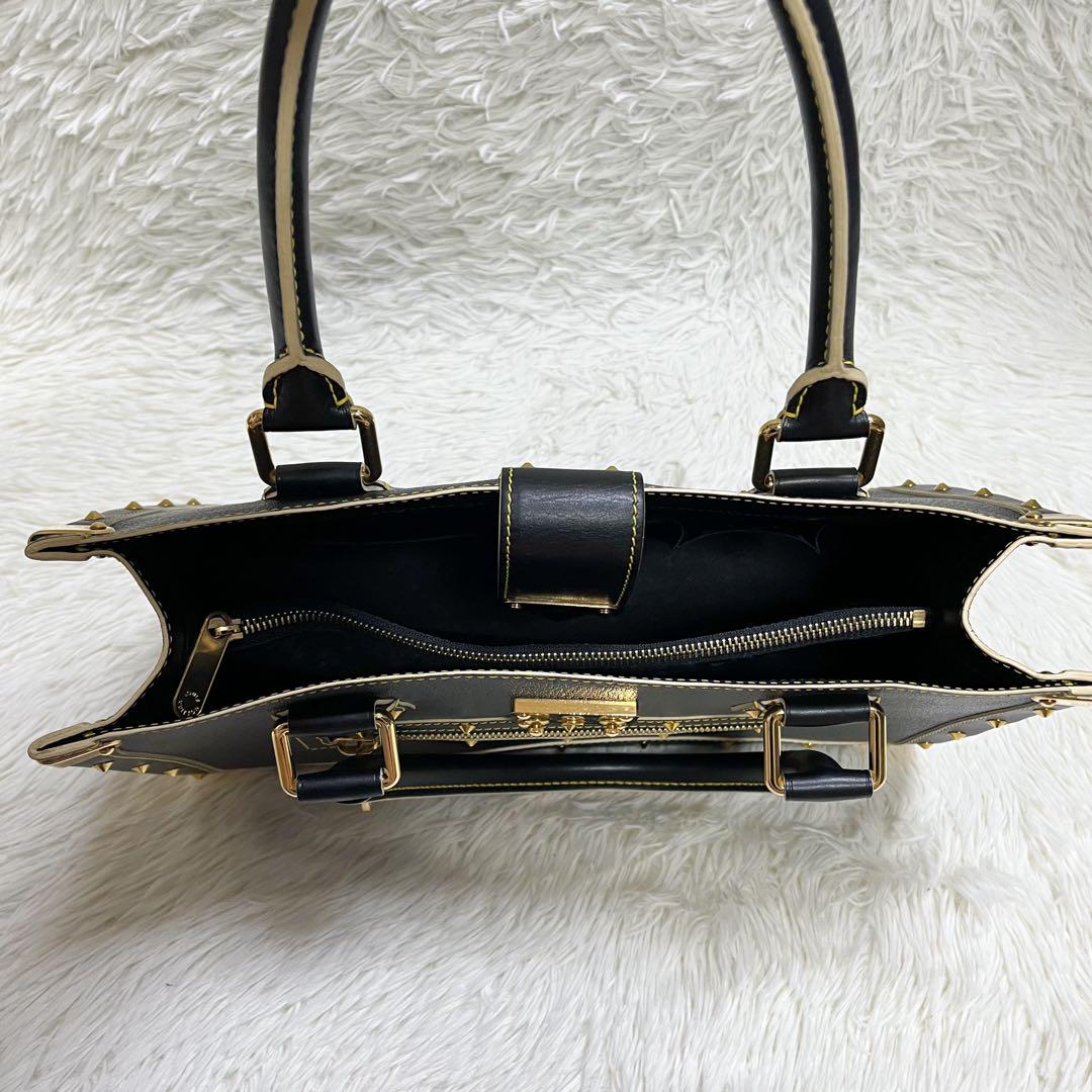 定価約65万円！ ルイヴィトン スハリ ファビュロー ハンドバッグ スタッズ