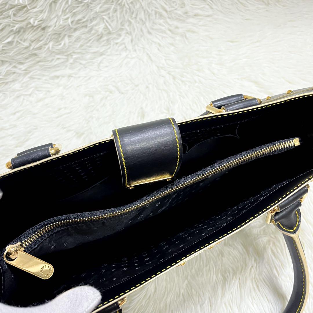 定価約65万円！ ルイヴィトン スハリ ファビュロー ハンドバッグ スタッズ