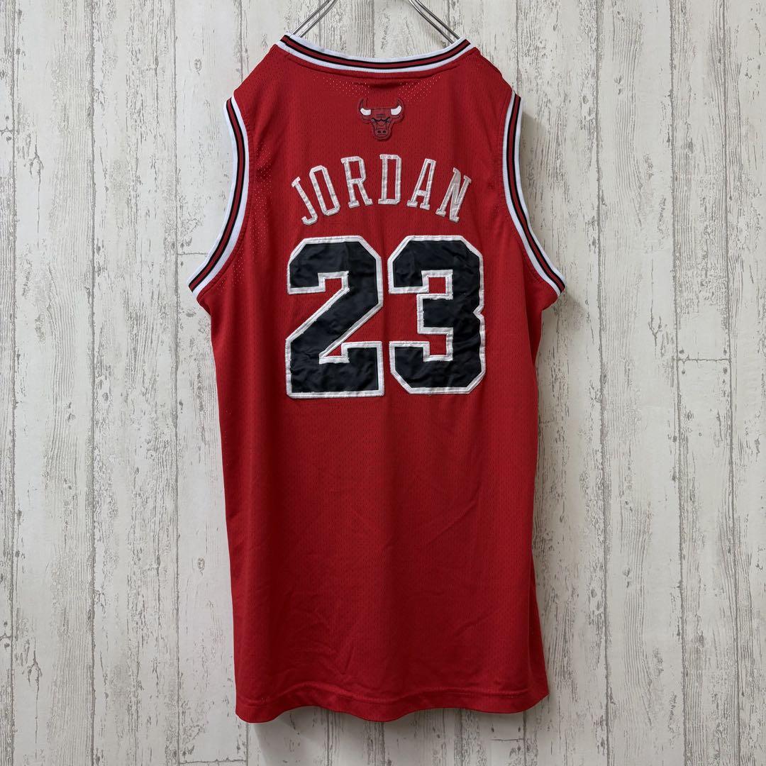 【激レア】NBA シカゴブルズ　ゲームシャツ　ユニフォーム　ジョーダン　刺繍 激レア】NBA シカゴブルズ ゲームシャツ ユニフォーム