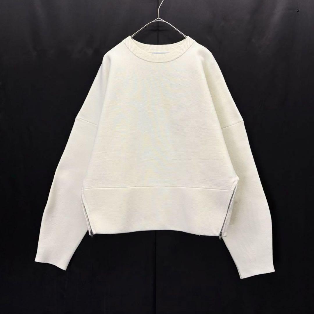 美品　ADAM ET ROPE　ファスナースリットプルオーバー　F　ホワイト