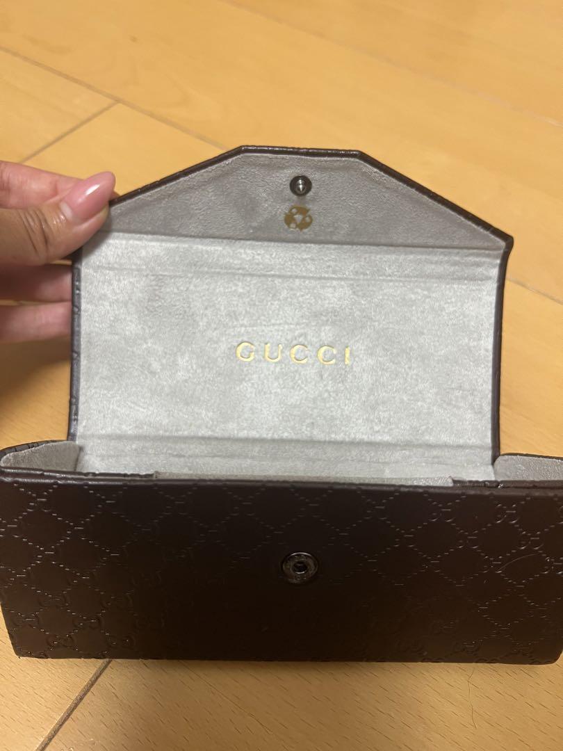 GUCCIサングラス（ケース付き）