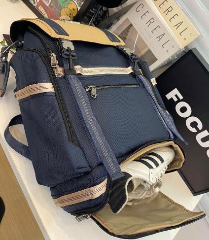 TUMI「エクスペディション」バックパック ネイビーブルー232719 - メルカリ