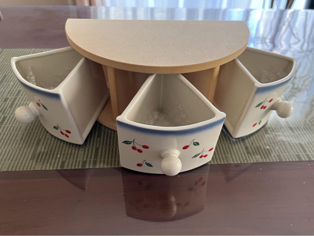 マニー　陶器小物入れ　チェリー柄