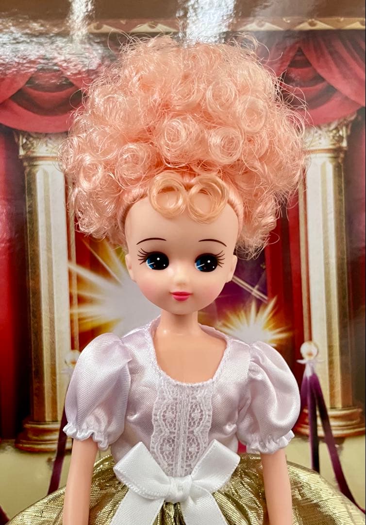 リカちゃんキャッスル ピンク アップヘア カーリー リカちゃん お姫様 ドレス リカちゃんキャッスル ピンク アップヘア カーリー リカちゃん お姫様 ドレス