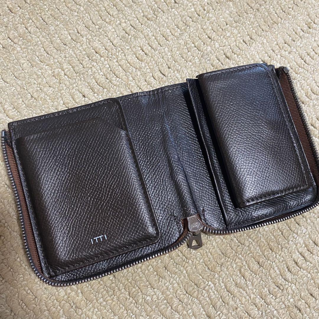 itti 二つ折り財布　パイソン　コンパクト　イッチ