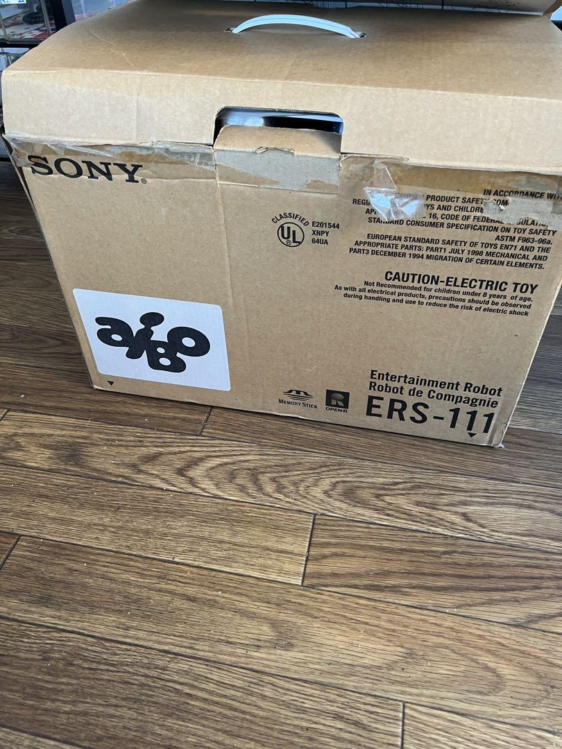 SONY AIBO ERS-111 充電スタンド付き　ジャンク