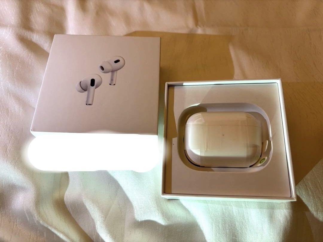 AirPods Pro 2本体 ホワイト 充電ケース付き