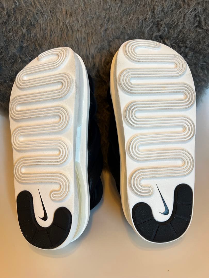 NIKEエアマックス　アイラ24cm