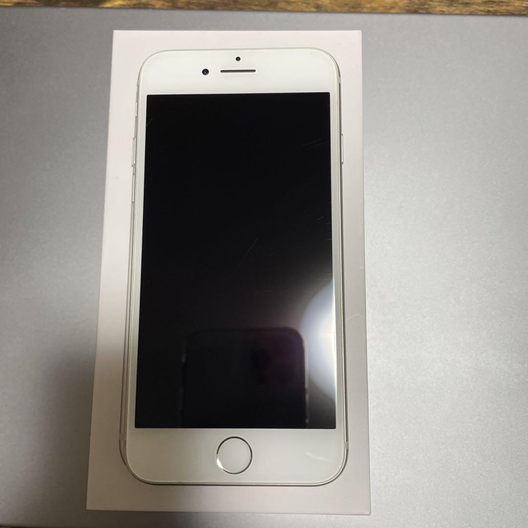 iPhone - 【ありさ】iPhone8 64G シルバー docomo iPhone 8 シルバー 64 GB docomo
