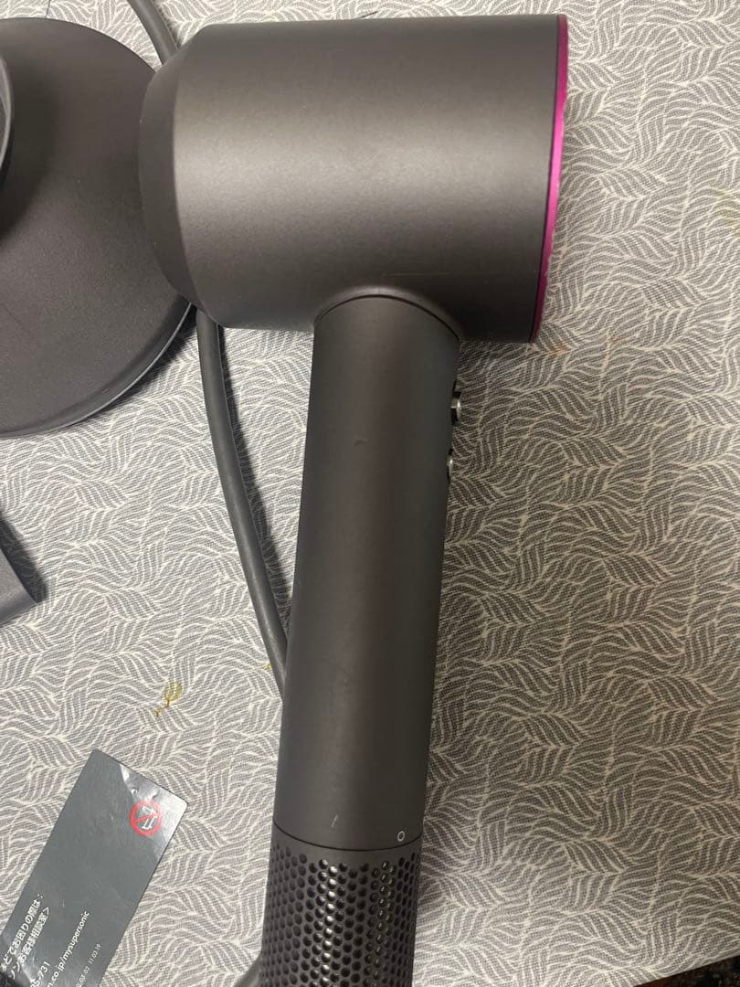 【美品】ダイソン　ドライヤーHD03スタンド付け