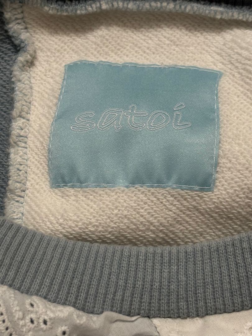 パッチワークレーススウェット目立った傷や汚れなし