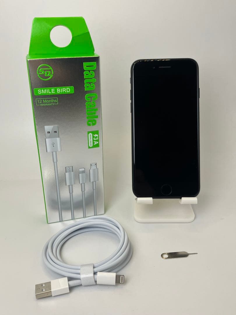 【返品保証・美品iPhone SE第3世代128GB 日本版・SIMフリー