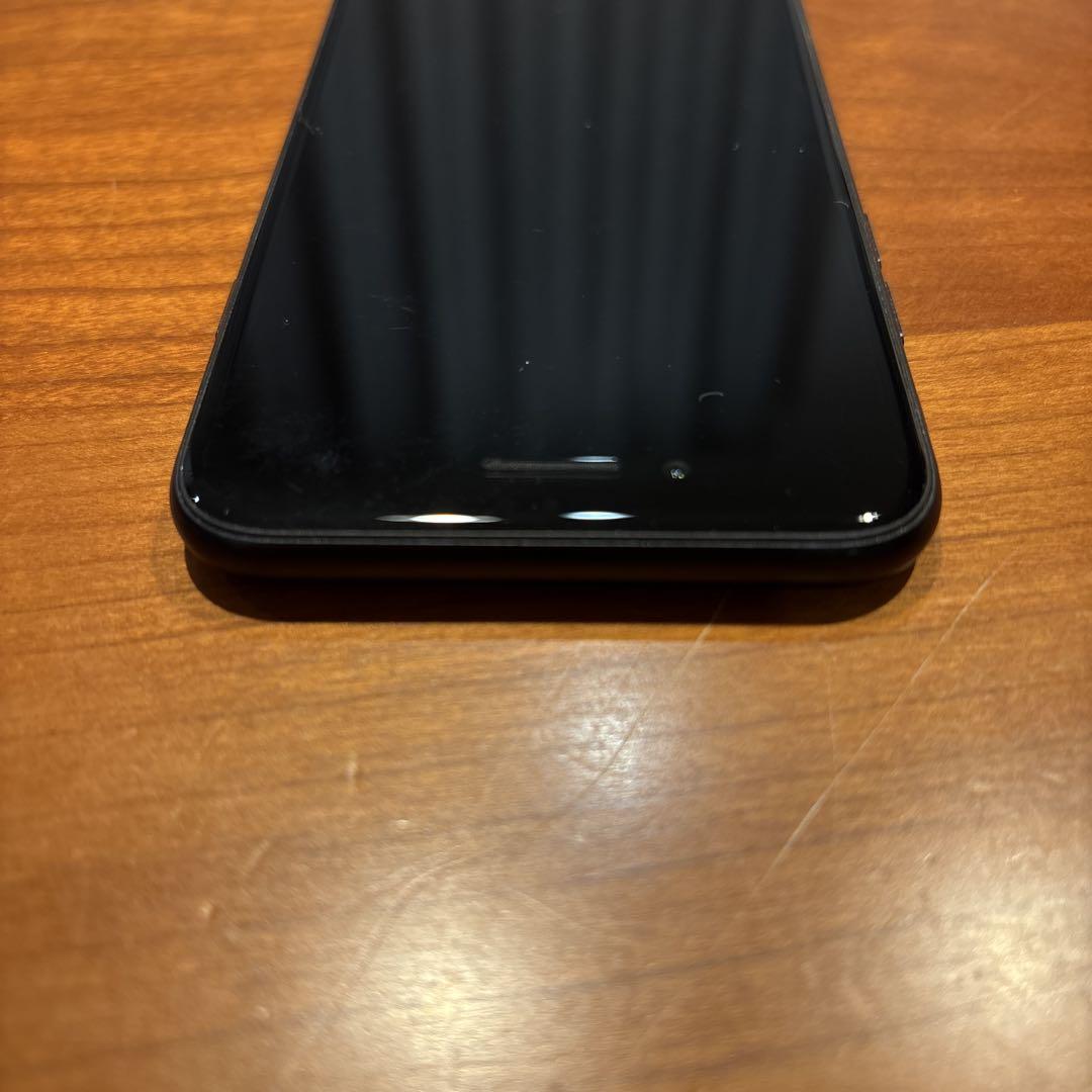 iPhoneSE 第二世代 ケースと充電ケーブル 純正コンセント ブラック