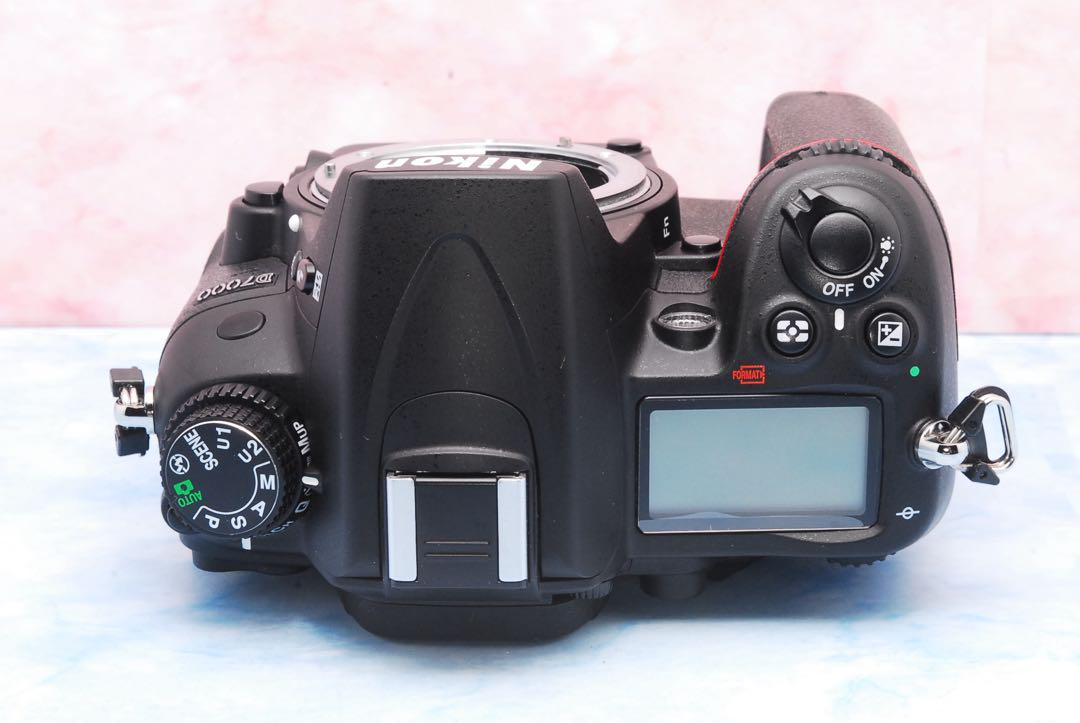 ▪️美品▪️NIKON D7000☆元箱含む付属品多数☆一眼レフカメラ☆S数少