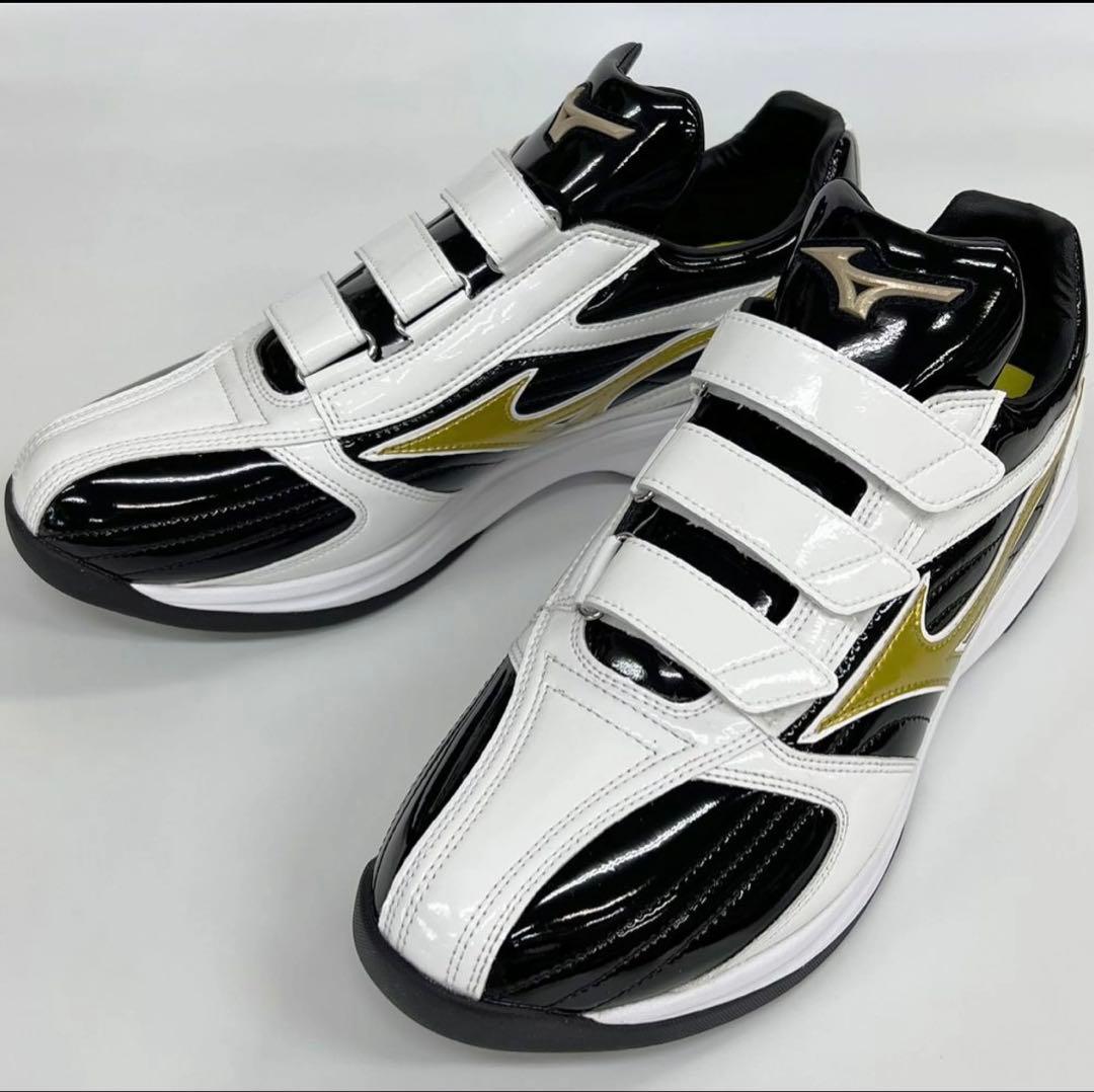 Mizuno トレーニングシューズ ホワイト/ブラック/ゴールド