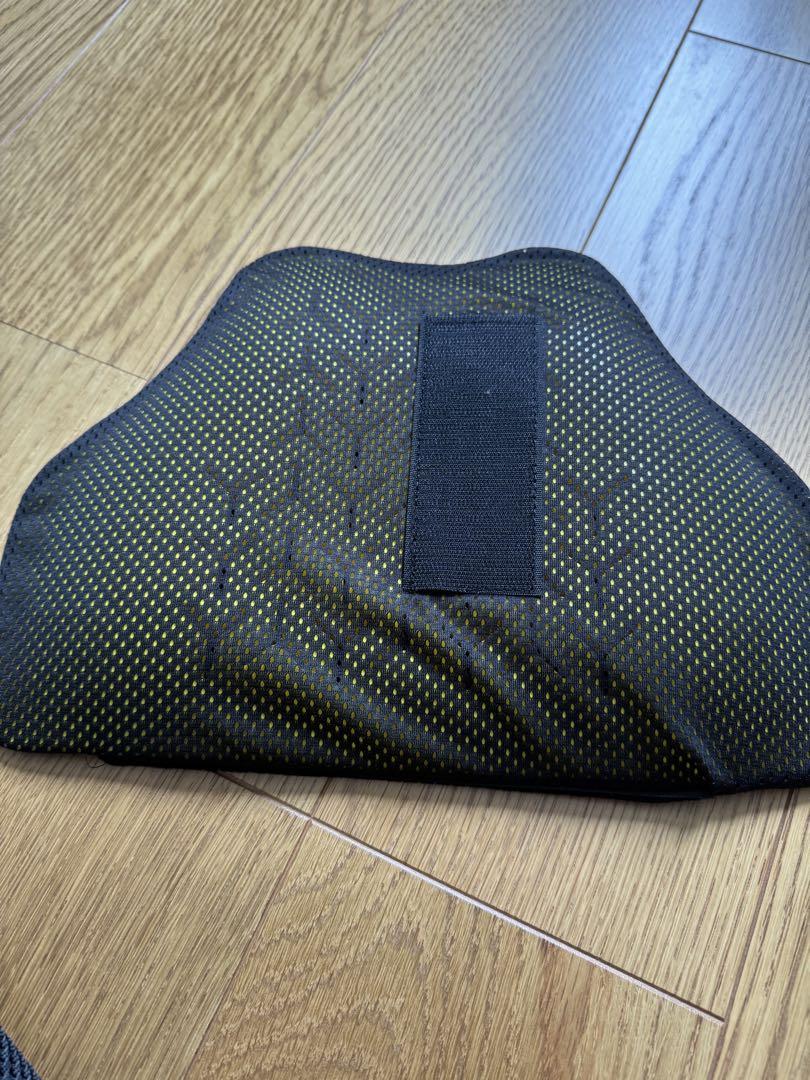 KNOX ノックス　胸部プロテクター